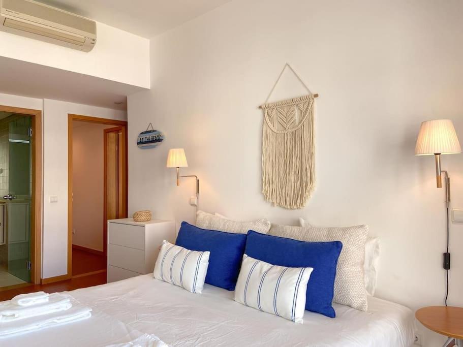 Marina View 2 Bedrooms And Terrace Apartment