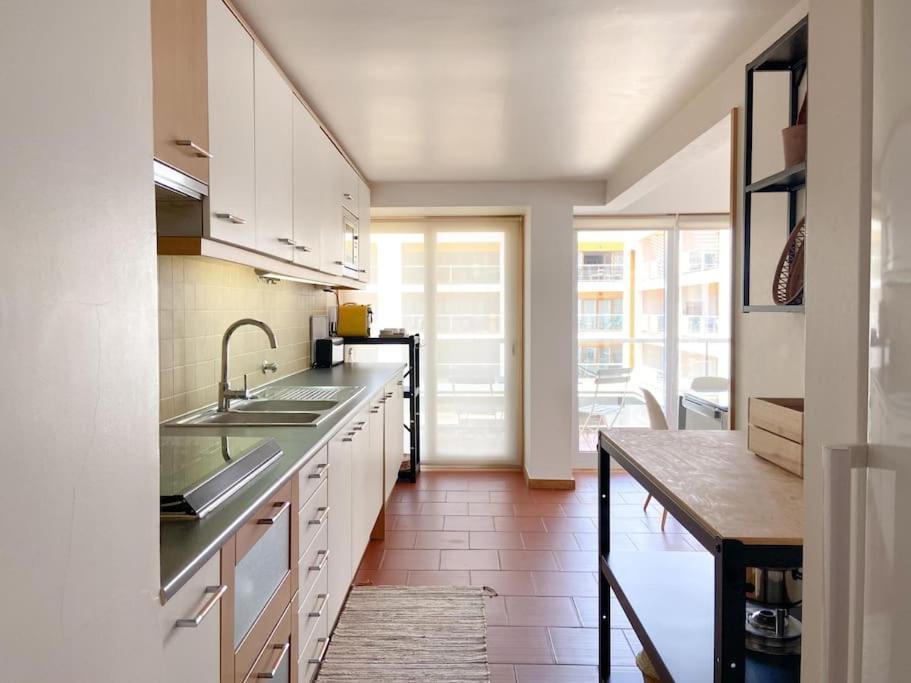 Marina View 2 Bedrooms And Terrace Apartment *