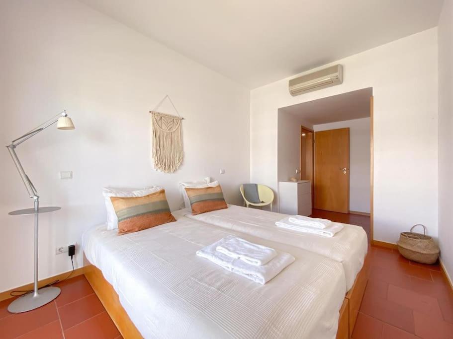 Marina View 2 Bedrooms And Terrace Apartment Lagos