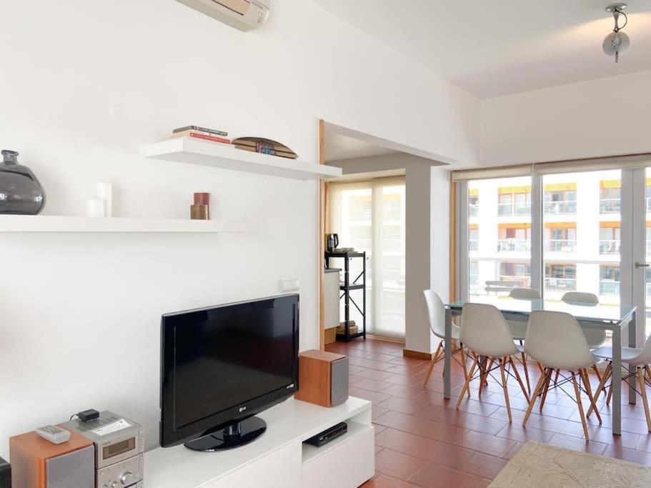 Marina View 2 Bedrooms And Terrace * Lagos