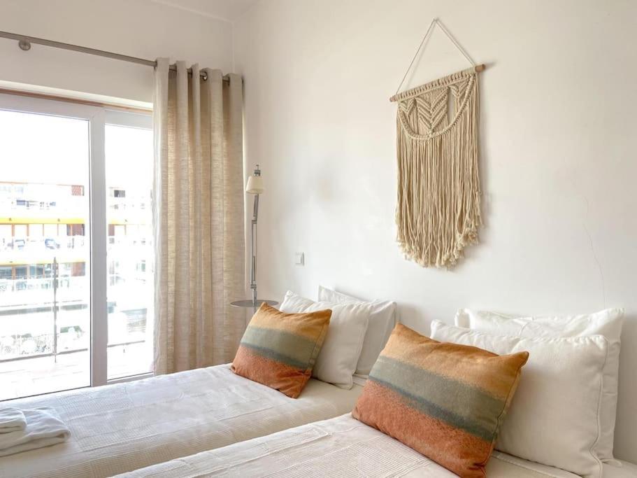 Marina View 2 Bedrooms And Terrace Apartment